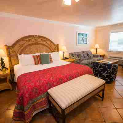 Tropic Isle at Anna Maria Island Inn Rooms