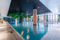 Maple Aroma Valley Hot Spring Resort Hotel - Pools