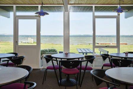 Danhostel Nykøbing Mors Отели в г. Erslev