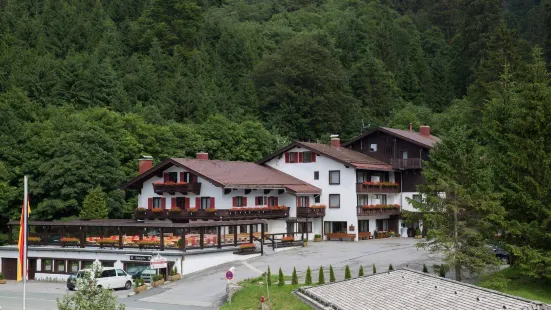 Hotel Gundl Alm