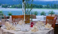 Inselhotel Faakersee Hotels in Wernberg