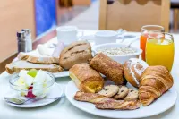Hotel Mar Blau - breakfast