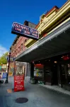 McMenamins Olympic Club Hotel in zona Chehalis