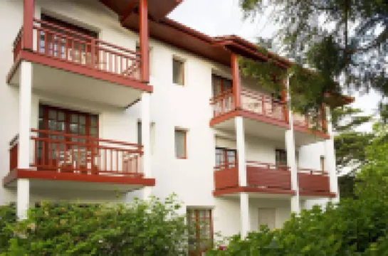 Hôtel & Résidence Vacances Bleues Orhoïtza