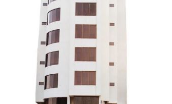 Lucky Hotel Bandra