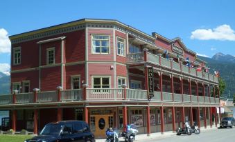 Kaslo Hotel