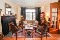 Danby House Hotels in Markdale