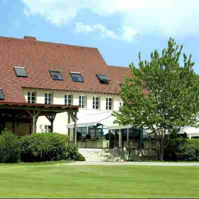 Golf Domaine du Val de Sorne Hotel Exterior