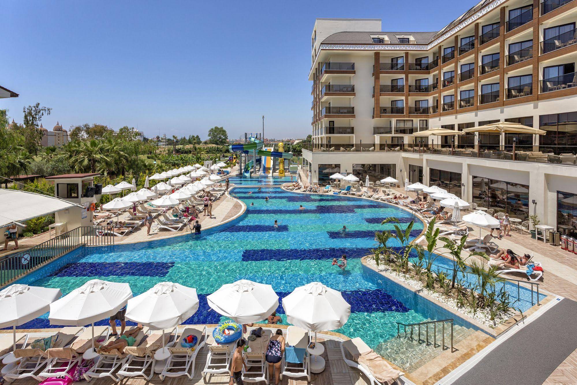 Glamour Resort & Spa - All Inclusive