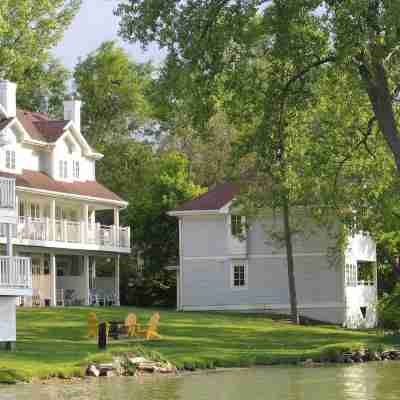 The French Country Inn Hotel Exterior