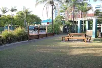 Pacific Coast Motel Hotels in Runaway Bay