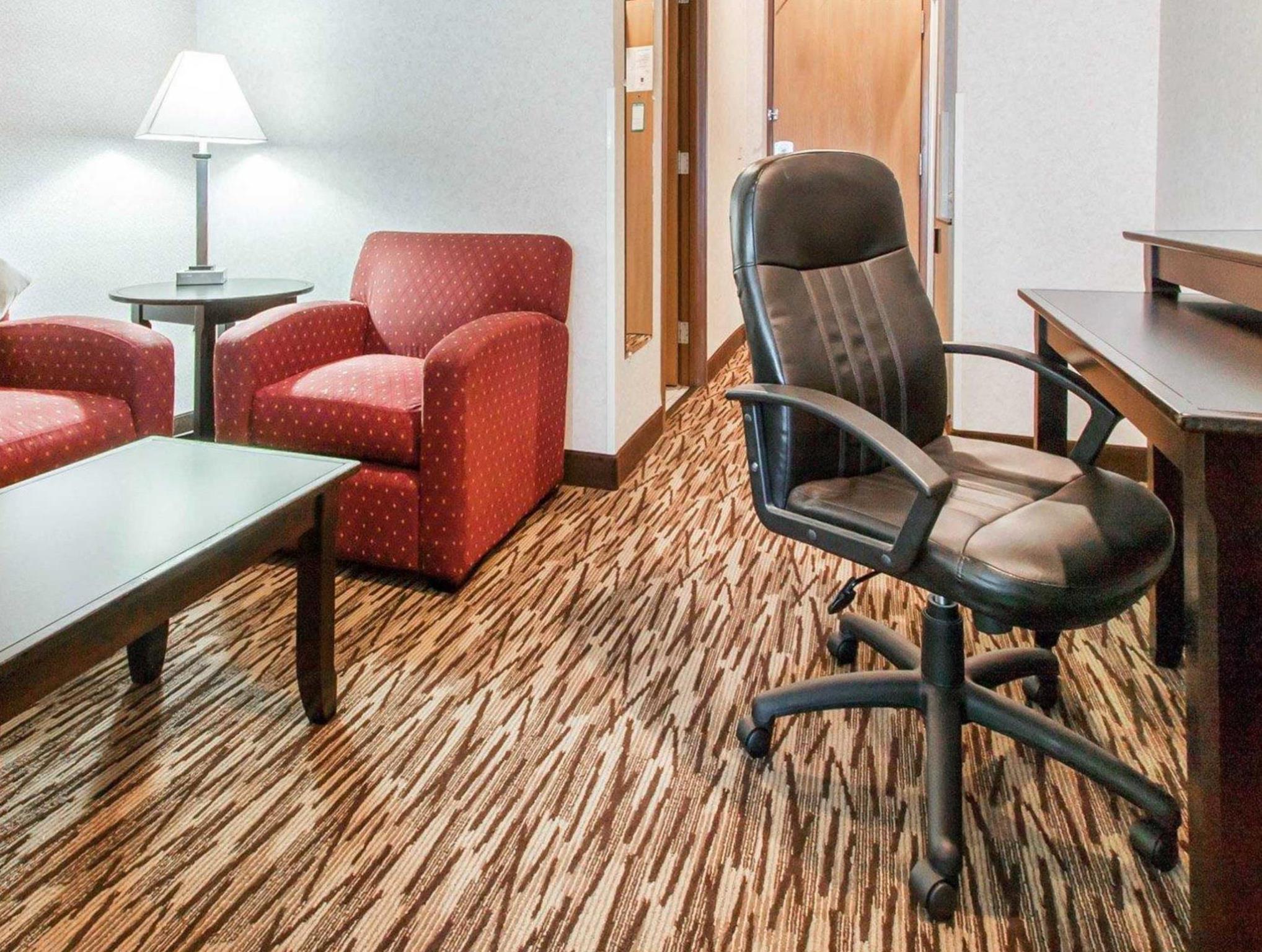 Comfort Suites Portland Airport