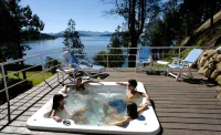 Charming Luxury Lodge & Private Spa - Hot Tub