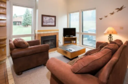 Three Kings Condominiums