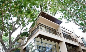 Palm Crescent Hua Hin