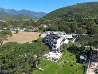 Hôtel la Roya Các khách sạn ở Saint-Florent