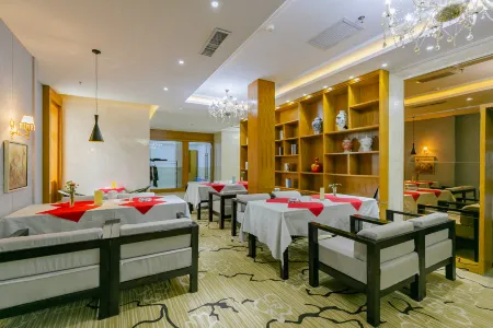 Venice International Hotel