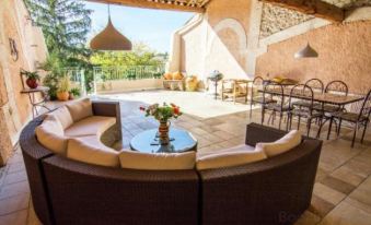 Old Wine Storehouse with Terrace and Garden