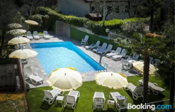 加尼伊斯基亞酒店