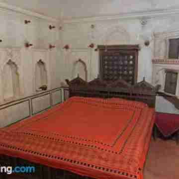 Narayan Niwas Castle Rooms