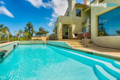 Outdoor Swimming Pool #8080 - SeaView Sanctuary Five-Bedroom Holiday Home Photo