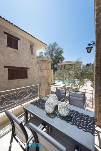 Holiday Home #Luxlikehome - Siviri J&B House Photo