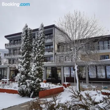 Hotel Millennium - Housity