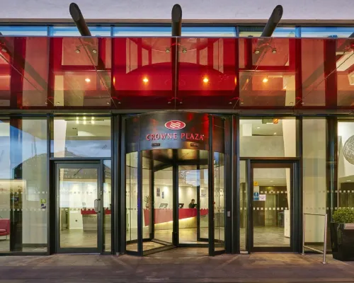 Crowne Plaza MANCHESTER CITY CENTRE by IHG 체담 도서관 주변 호텔