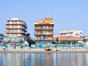 Hotel Cola sul mare