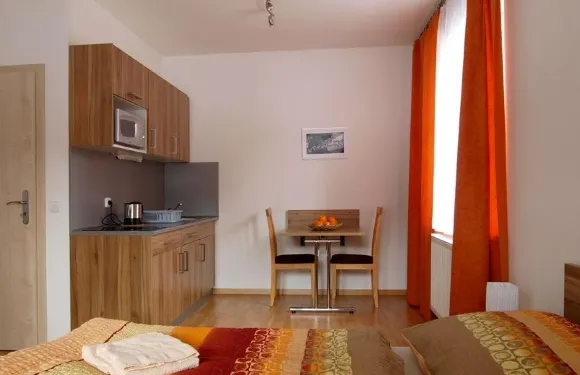 斯克拉餐廳旅館