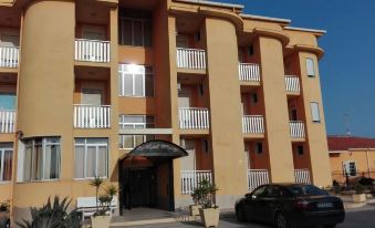 Hotel Rosy - Housity