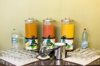 Ramada by Wyndham Iasi City Centre - breakfast