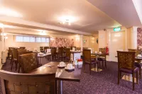 The Gardens Hotel - breakfast