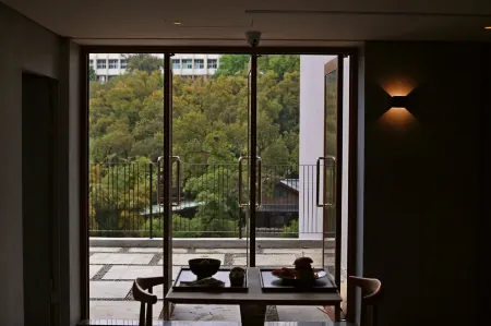 Water House Отели рядом с достопримечательностью «Shi Lin Ci Cheng Gong»