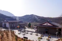 Big Bear Mountain Holiday Hotel Hotel a Dengfeng