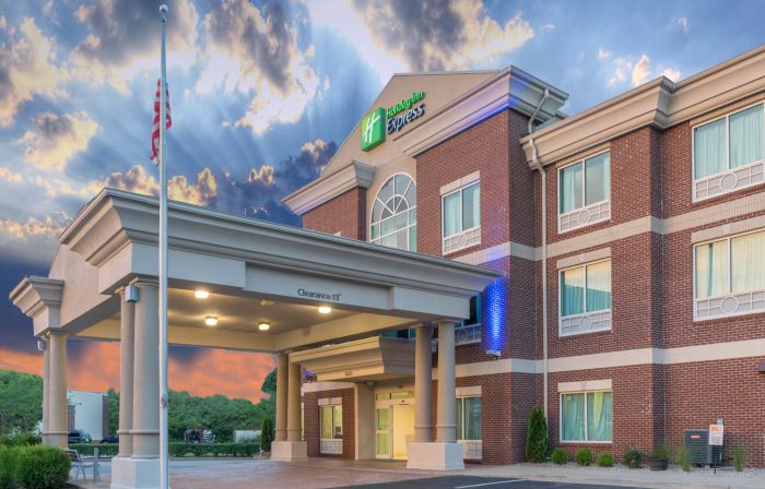 Holiday Inn Express & Suites FRANKFORT by IHG