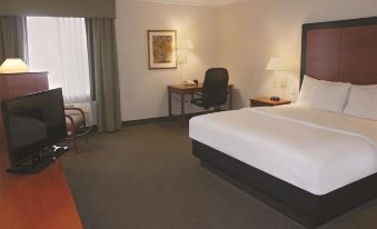 La Quinta Inn & Suites by Wyndham Visalia/Sequoia Gateway