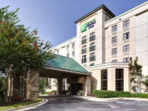 ホリデイ イン エクスプレス & スイーツ アトランタ バックヘッド by IHG アトランタのホテル