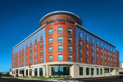 TownePlace Suites Boston Logan Airport/Chelsea Hotel dekat Bandara Internasional Logan