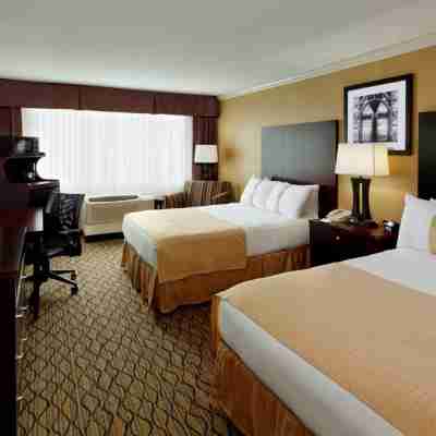 Holiday Inn GW Bridge-Fort Lee NYC Area Rooms