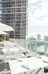 W Miami