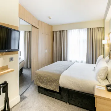 Holiday Inn LONDON - KENSINGTON HIGH ST. by IHG Отели рядом с достопримечательностью «Лондон — центр города»