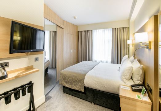 호텔 객실 내부