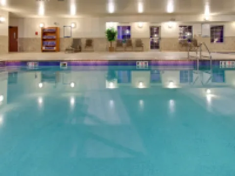 สเตย์บริดจ์ สวีทส์ ซูฟอลส์ บาย IHG โรงแรมในซูฟอลส์