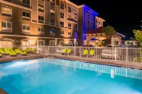 Holiday Inn Express & Suites ST. PETERSBURG - MADEIRA BEACH by IHG