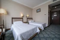 Tarim Petroleum Hotel Hotels in Кашгар