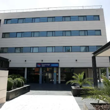 Travelodge Torrelaguna Hotels near Prado Museum