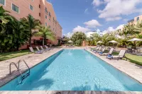 Hodelpa Garden Court - Pools