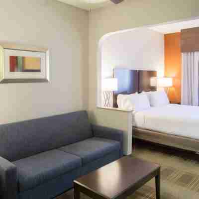 Holiday Inn Express & Suites Oxford Rooms