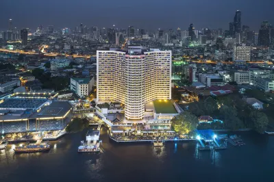 Royal Orchid Sheraton Riverside Hotel Bangkok Hôtels à : Au bord de la rivière